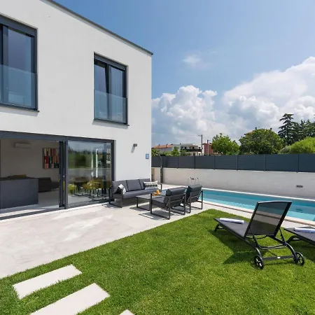 Ferienhaus Valero By Interhome Karpinjan
