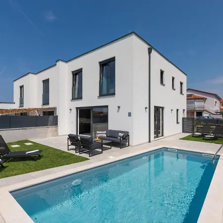 Semesterbostad Valero By Interhome *