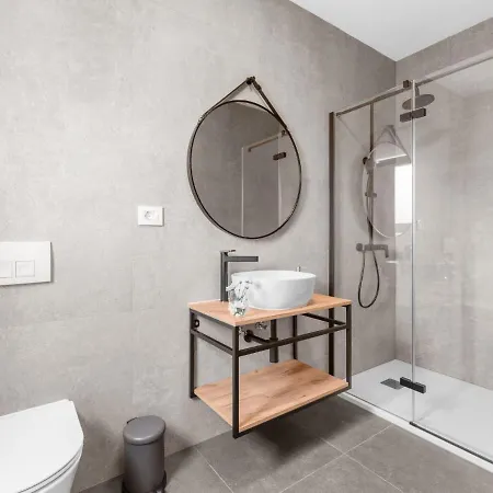 Valero By Interhome Karpinjan